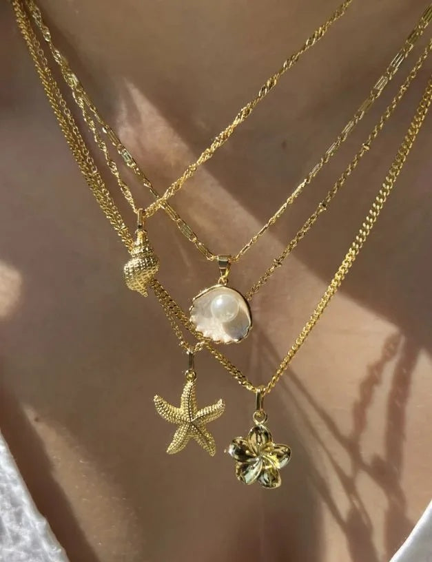 Hibiscus Necklace