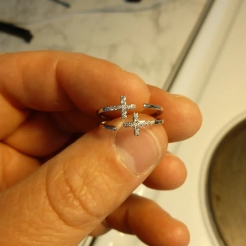 Double Cross Me Ring