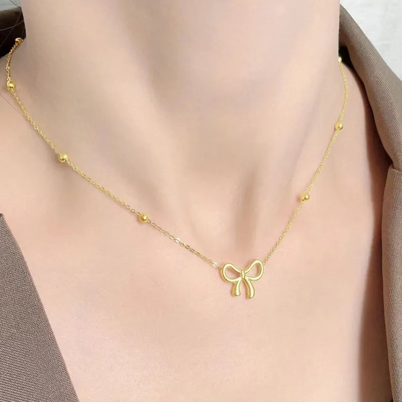Ribbon Necklace