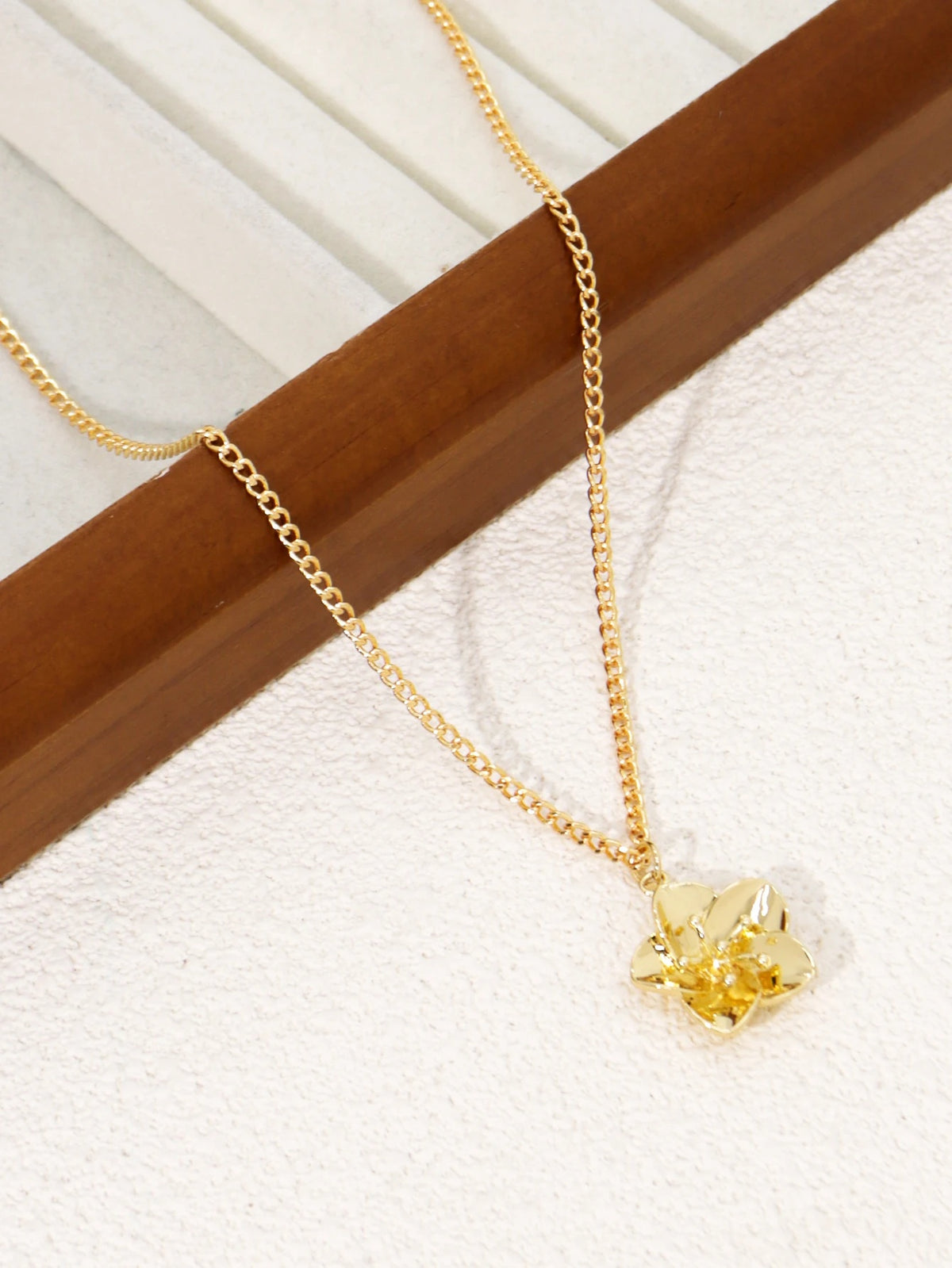 Hibiscus Necklace